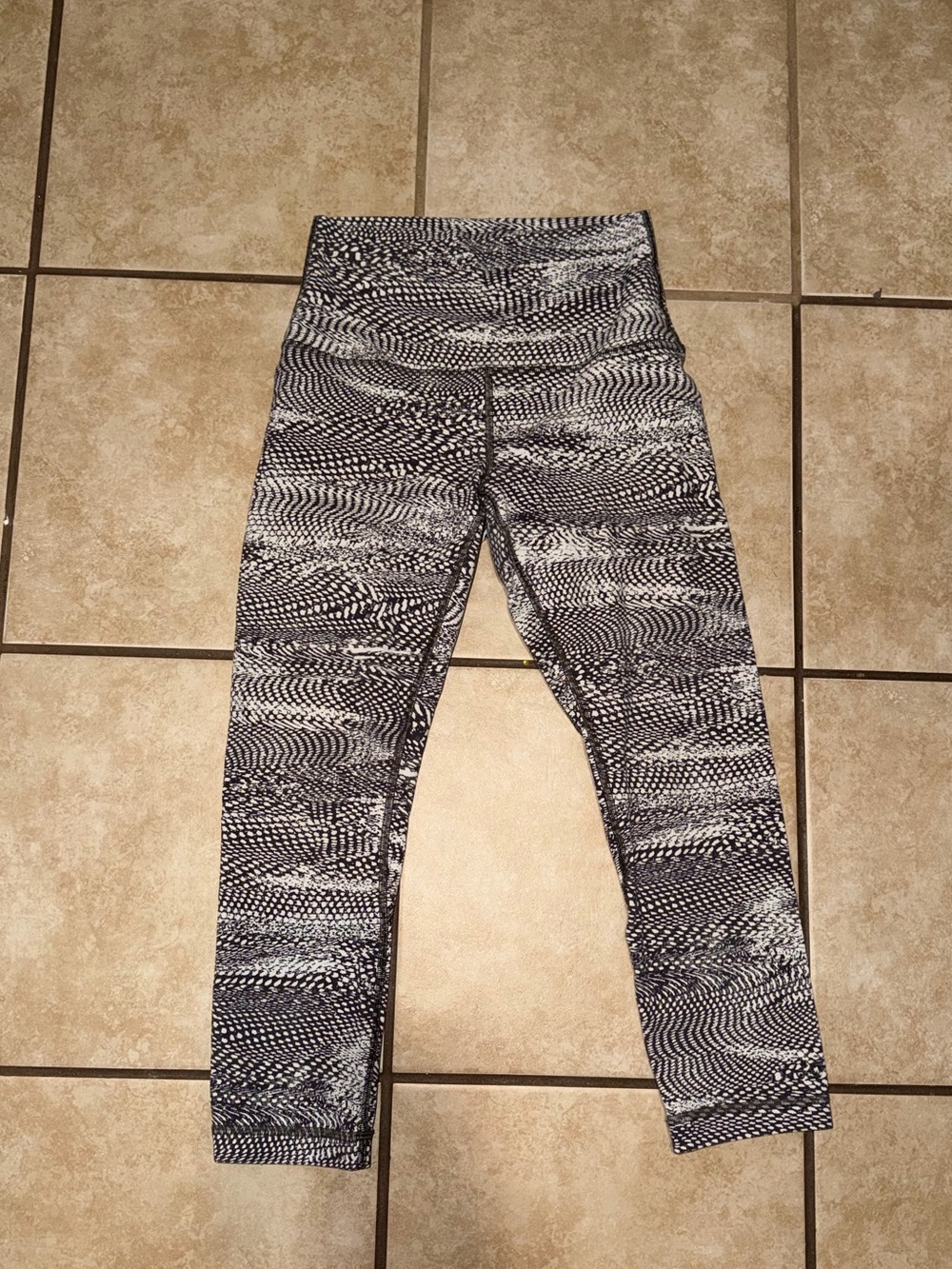 Lululemon Align Crop *21" Swerve Vapor Metal Grey size 4